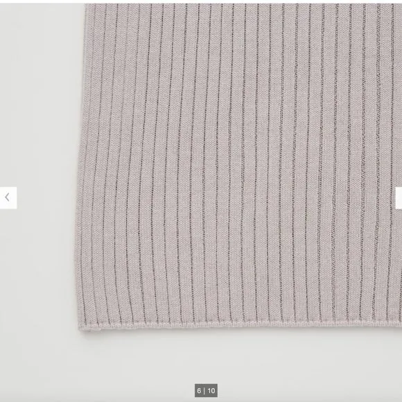 Uniqlo 3D Knit Ribbed Boat Neck Sweater