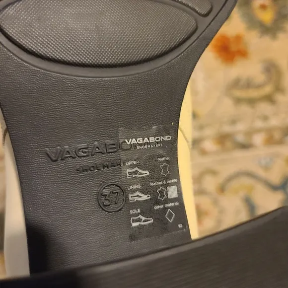 VAGABOND SHOEMAKERS Ansie Boots