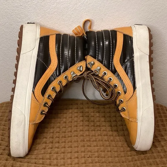 Vans Sneaker MTE 2 Sk8-Hi Men 6.5 Wmns 8 Black Yellow All Weather Hiking Boots