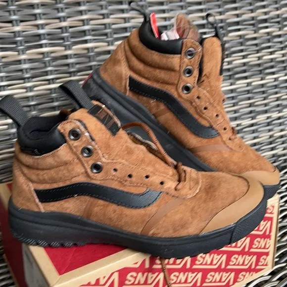 Vans Ultrarange Hi Di MTE Dachshund/Black WMNS