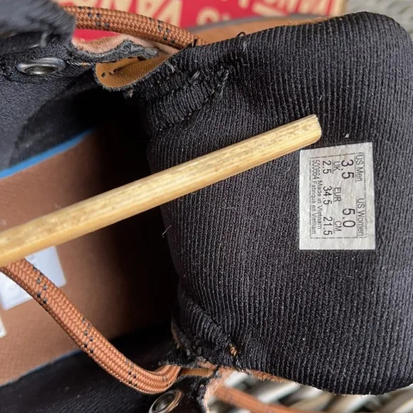 Vans Ultrarange Hi Di MTE Dachshund/Black WMNS