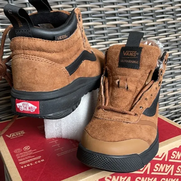 Vans Ultrarange Hi Di MTE Dachshund/Black WMNS