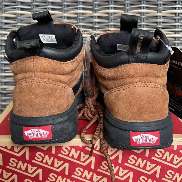 Vans Ultrarange Hi Di MTE Dachshund/Black WMNS