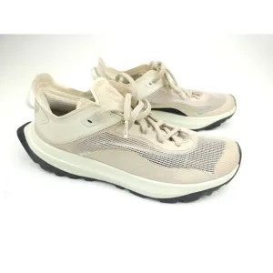 Vasque Here Low Shoe Reconnect Hiking Running Shoes Size 9 M Women's