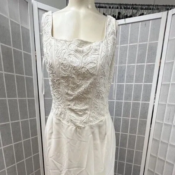 Venezia, Woman, Wedding dress,Ivory,Size S,Long,Sleeveless,Embroidered bead.!