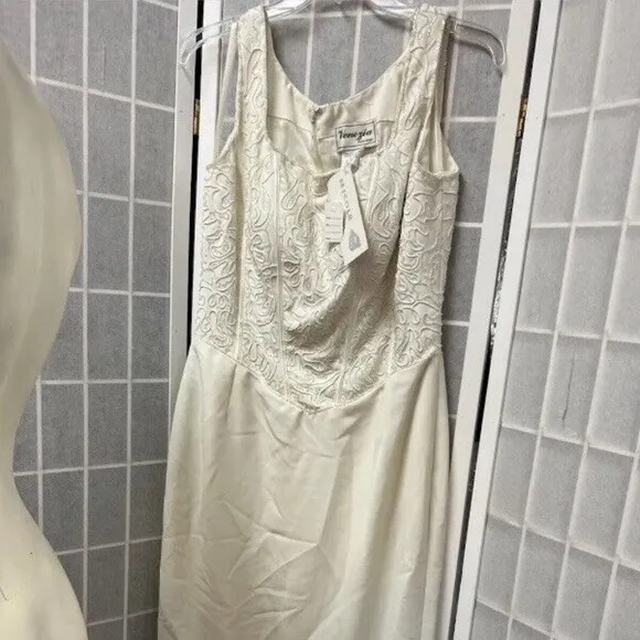 Venezia, Woman, Wedding dress,Ivory,Size S,Long,Sleeveless,Embroidered bead.!
