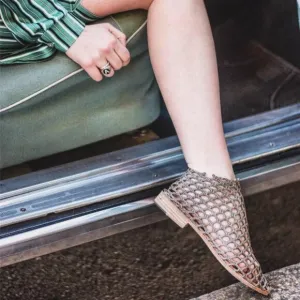Verdura Geometric Netted Boots