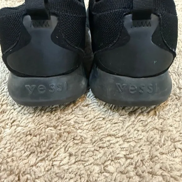 Vessi Everyday Move Sneakers Waterproof Breathable Black Knit Shoes M10