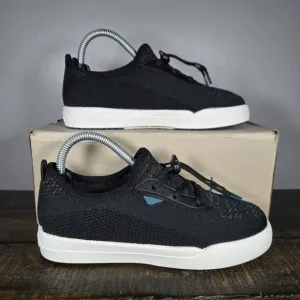 Vessi Weekend Sneaker Kids Size J2 Waterproof Shoes Sneakers Black White