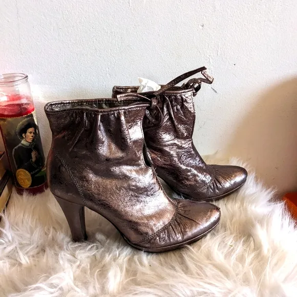 Vic Matie Pewter Metallic Leather Tie Bootie