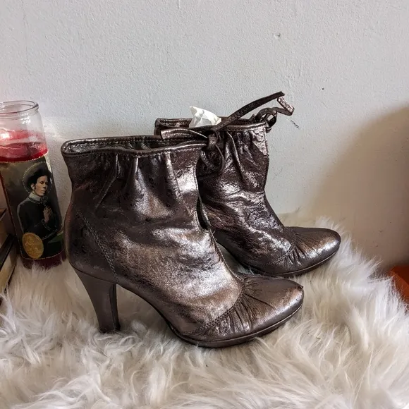 Vic Matie Pewter Metallic Leather Tie Bootie