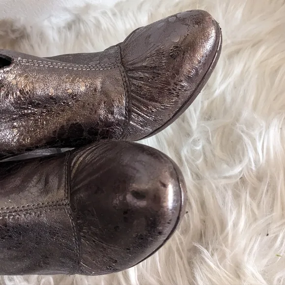 Vic Matie Pewter Metallic Leather Tie Bootie