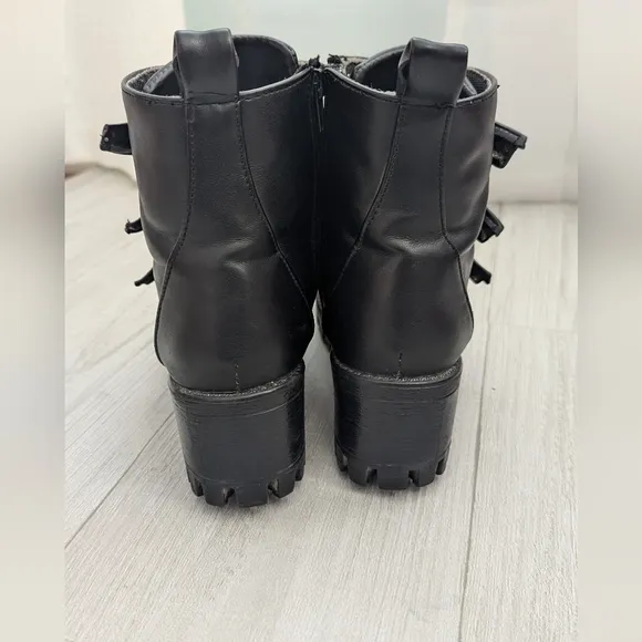 Vimoda Black high-heeled ankle boots with buckles Zippers Woman's Size 8.5