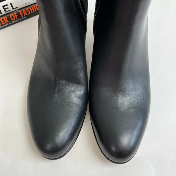 VINCE Boots 8.5 M Black Hallie Leather Ankle Chelsea Bootie Women’s NIB