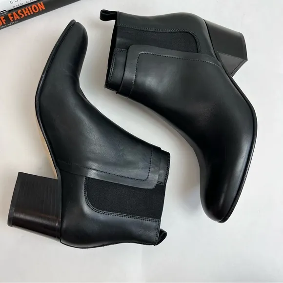VINCE Boots 8.5 M Black Hallie Leather Ankle Chelsea Bootie Women’s NIB