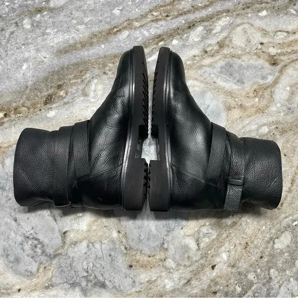 Vince Cagney Shearling Motorcycle Black Leather Boots Women’s 7.5