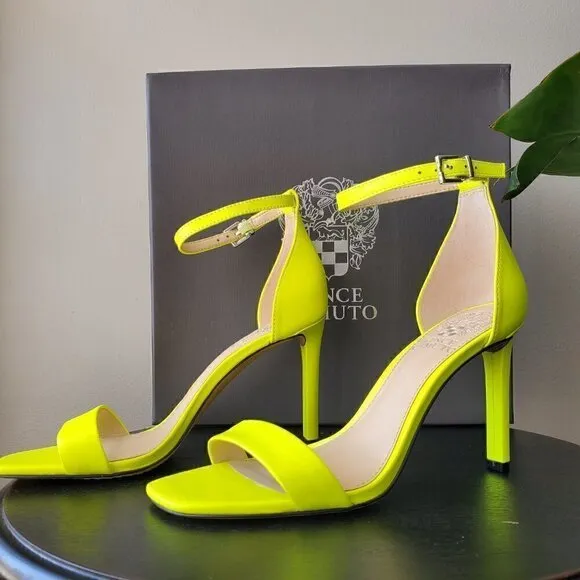 VINCE CAMUTO ANKLE STRAP