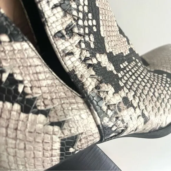 Vince Camuto Gigietta Snake Ankle Boots Black and White Sz 6.5 NWOB