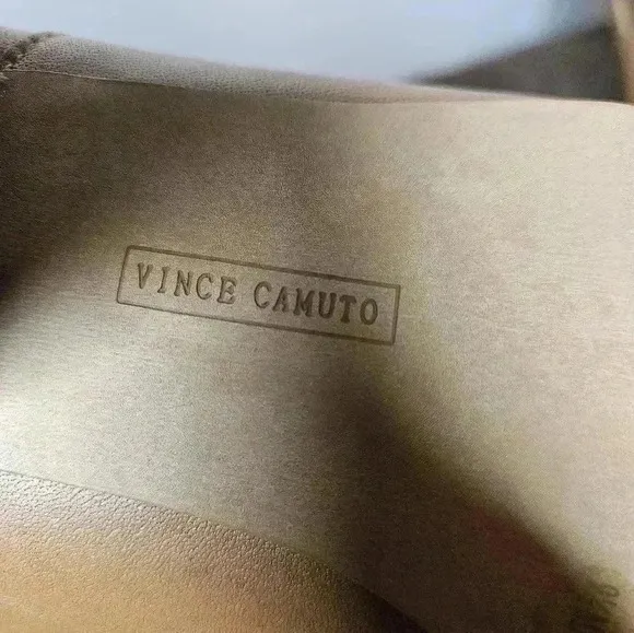 Vince Camuto Mapps wedge booties 9.5