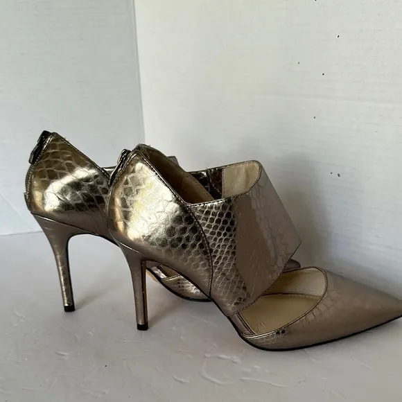 Vince Camuto Metallic Snake Print Cutout Heels - Size 8.5M - Pewter