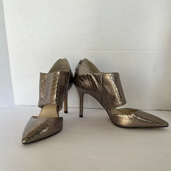 Vince Camuto Metallic Snake Print Cutout Heels - Size 8.5M - Pewter
