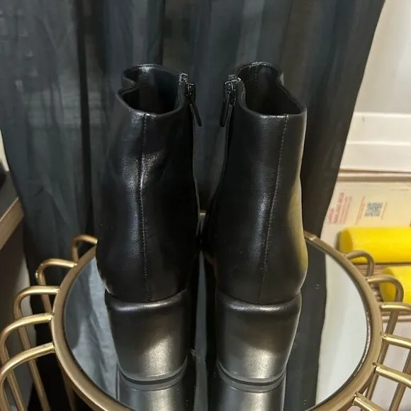 Vince Maggie Leather Boots NEW