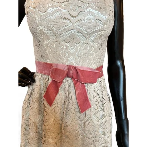 Vintage 60s Cream Cotton Lace Sheath Dress