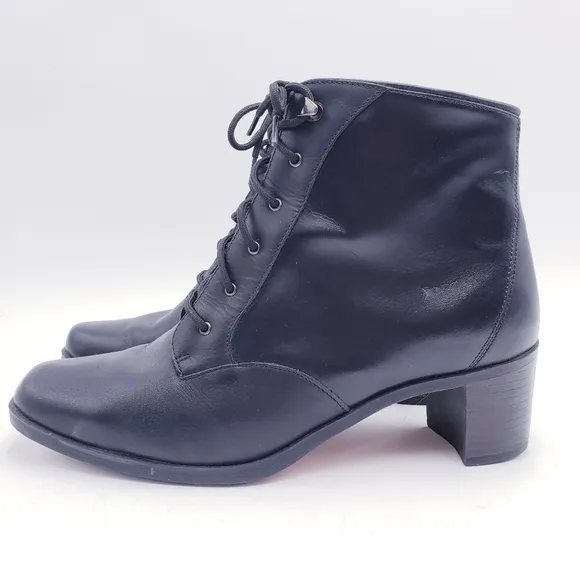 Vintage 90s y2k Lace Up Square Toe Chunky Heel Black Ankle Boots Booties Size 8
