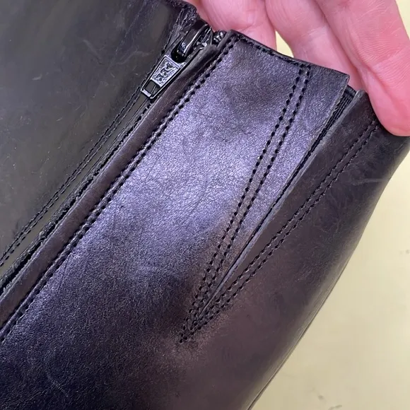 Vintage black Michael Kors all leather boots