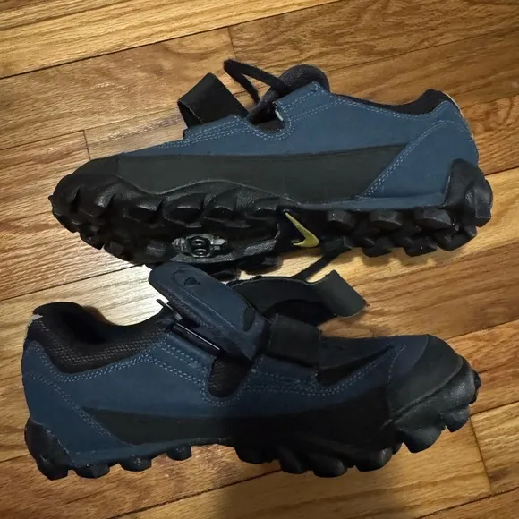 Vintage Nike ACG Bike Shoes