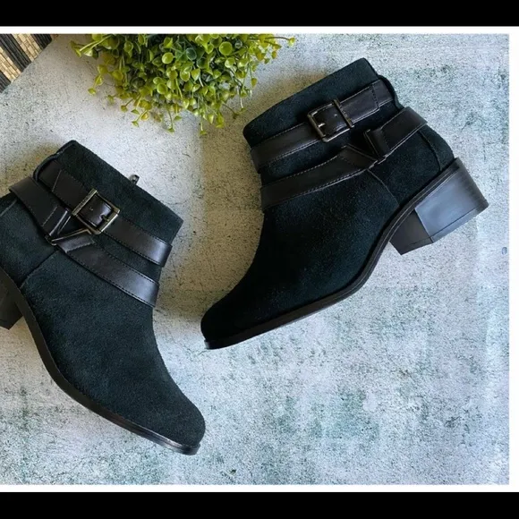 VIONIC HOPE MANA SUEDE LEATHER WEATHER RESISTANT ORTHOPEDIC ANKLE BOOTS NIB