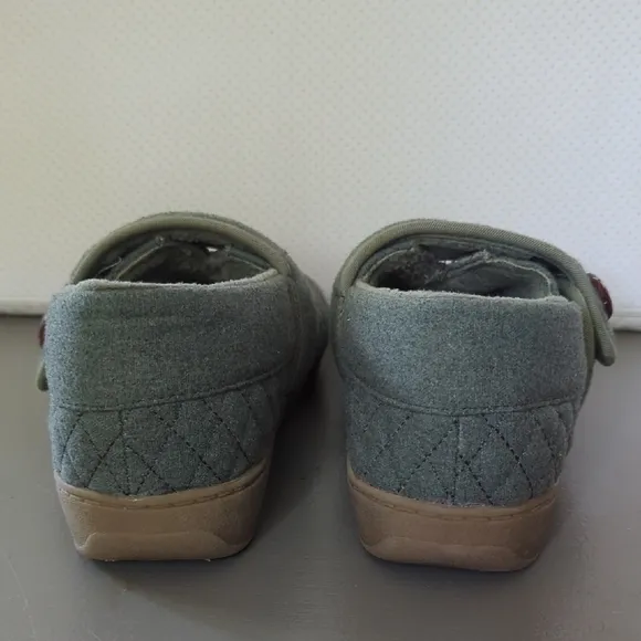 Vionic Jackie in Olive Green size 9 Quilted Arch Support Slipper Comfort Shoe