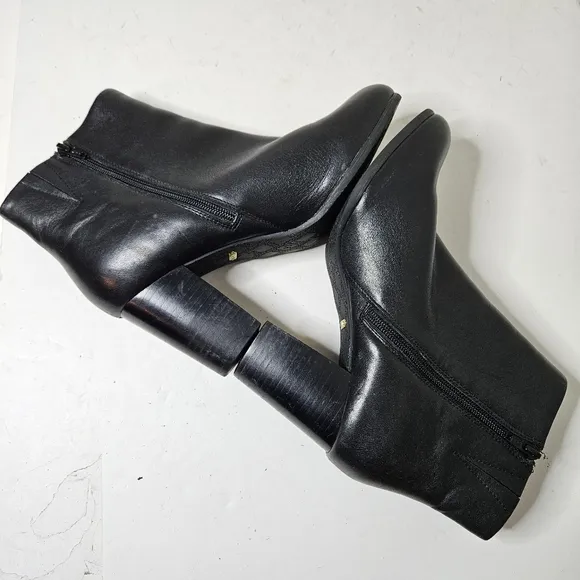 Vionic Kennedy Ankle Heel Boots Black Leather Side Zipper Women's 10 Wide