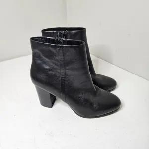 Vionic Kennedy Ankle Heel Boots Black Leather Side Zipper Women's 10 Wide