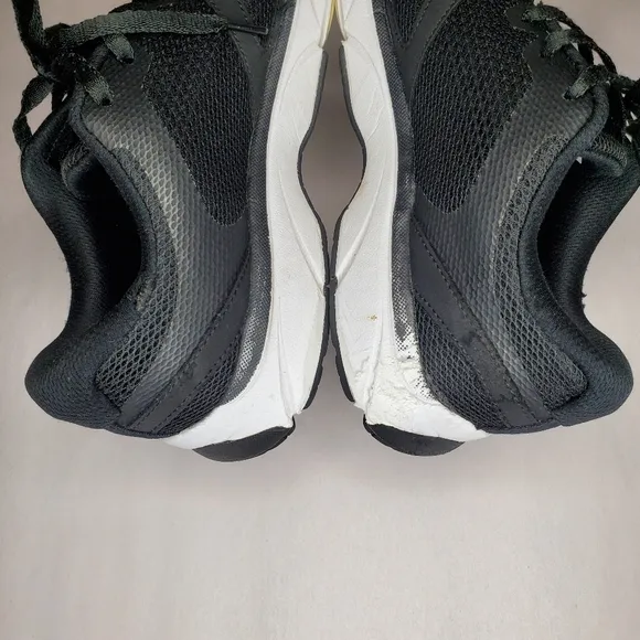 Vionic Tokyo Sneaker Size 7.5