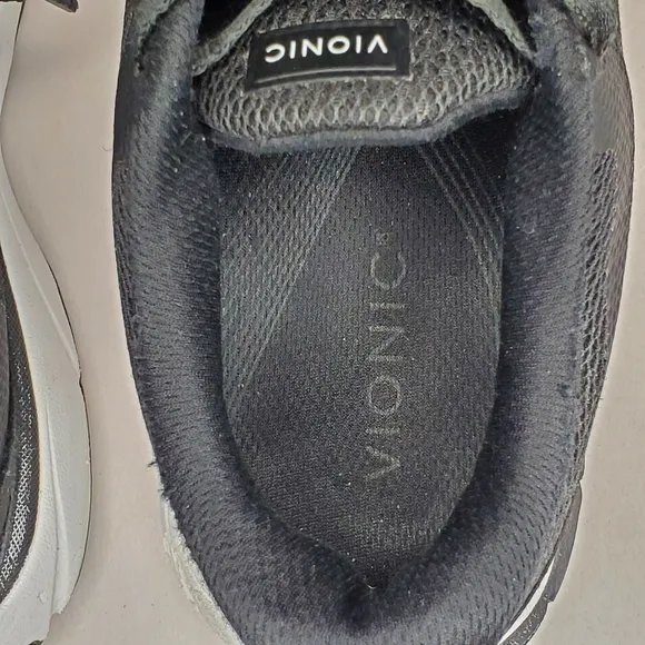 Vionic Tokyo Sneaker Size 7.5