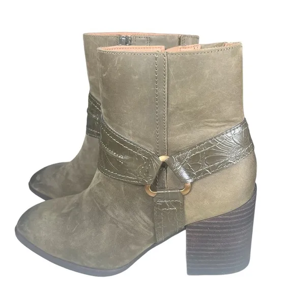 Vionic Vienna Carnelia above ankle olive leather water repellent boots 6.5