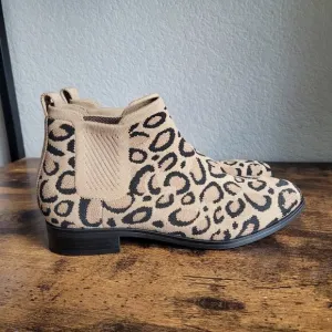 VIVAIA Ankle Boots Ryan Pro Womens Size 6 EU 36 Square-Toe Water-Repellent