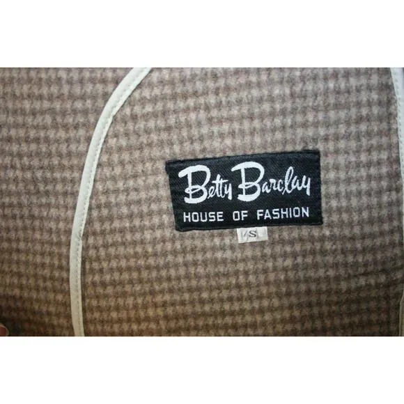 Vtg 60s 70s Betty Barclay Camel Wool Toggle Coat S