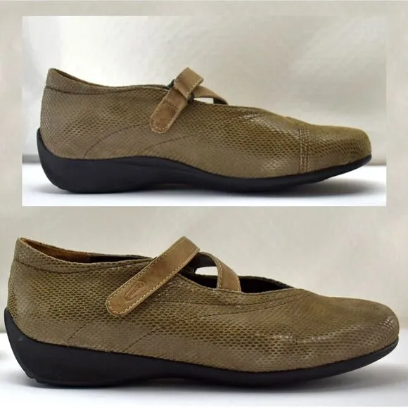 Wolky Passion Beige Snake Print Leather Mary Janes Adjustable Strap - Womens 8.5