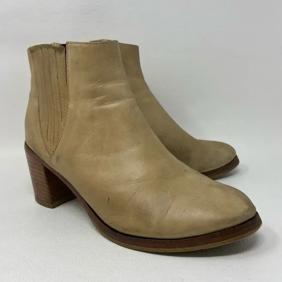 Wolverine 1000 Mile Samantha Pleet Taupe Leather Boots Booties Women’s Size 5.5
