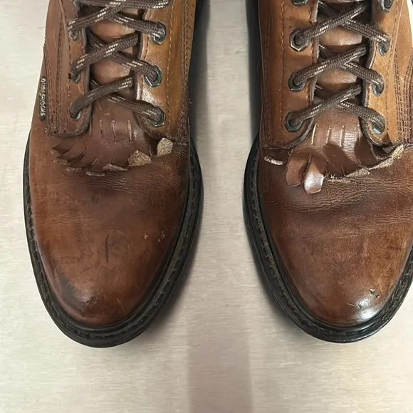Wolverine Kiltie lace up vibram sole Leather Boots sz 10