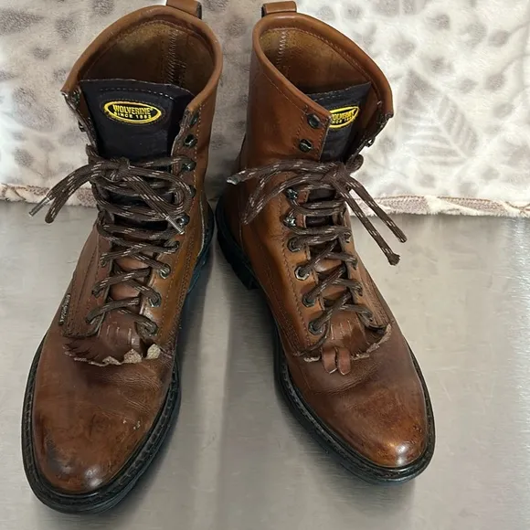Wolverine Kiltie lace up vibram sole Leather Boots sz 10