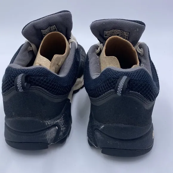 Woman’s keen hiking shoes 7.5 1025917