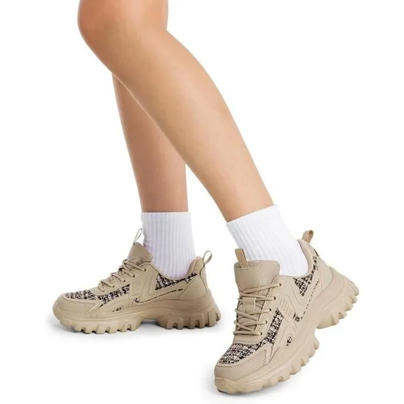 Women Tan Fashion Sneakers Bold Lace-Up Comfortable Sneakers