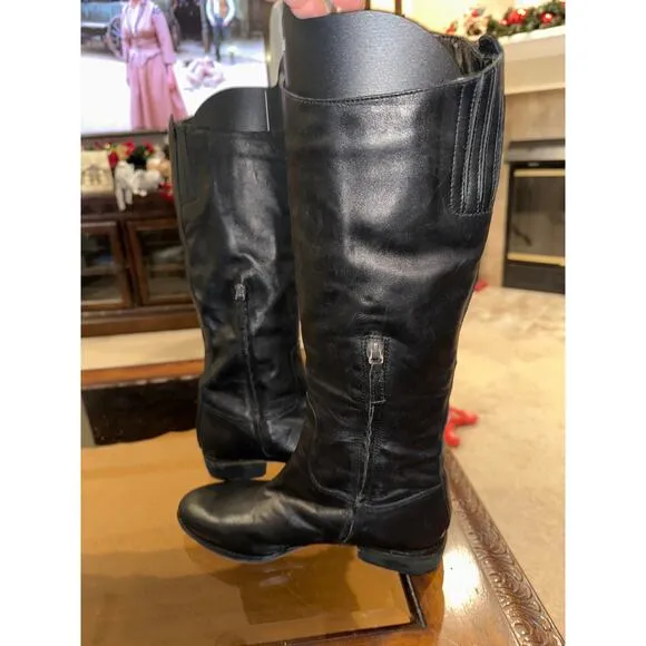 Women’s Arturo Chiang Black Leather Riding Boots. Size 9