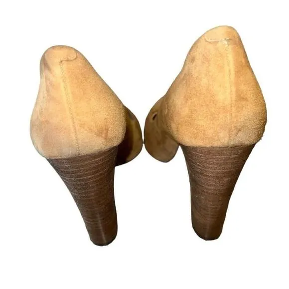 Women's BCBGeneration Tan Suede Heels Size 7.5M