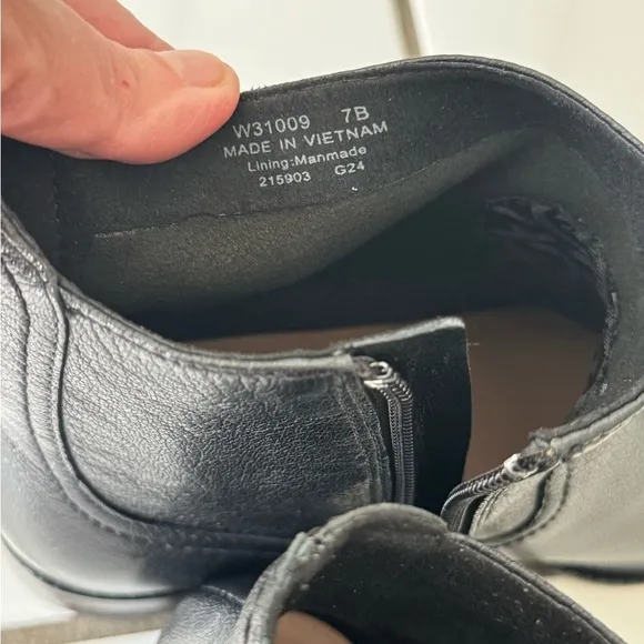 Women's Black Cole Haan Ankle Boots size 7