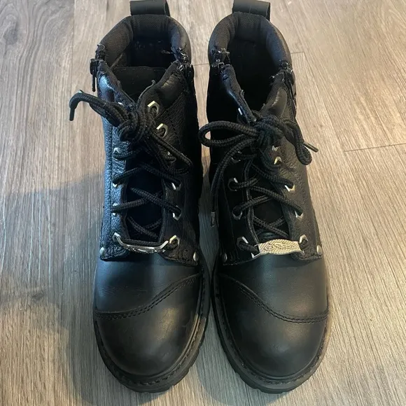 Women’s Black Leather River Road Motorcycle Boots EUC Sz 6.5 M