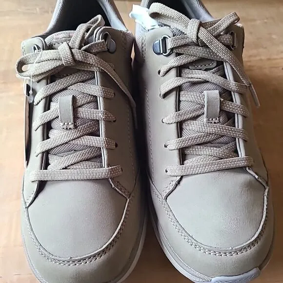 Womens Clarks CShell Waterproof LaceUp Leather Textile Shoes Wave 2.0 Sage Peach
